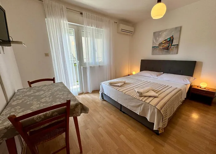 Kristina Appartement *
